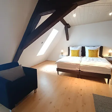 Apartment Altdorf Zentral, Stadtnaehe Nbg • Toplage 96qm 3zi